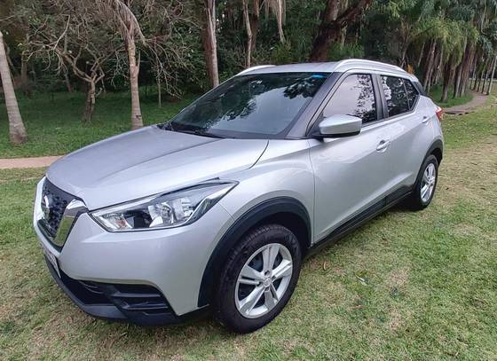 NISSAN KICKS 2019