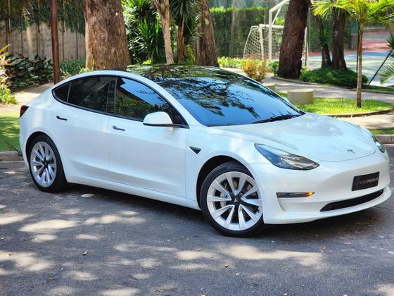 TESLA MODEL 3 2022