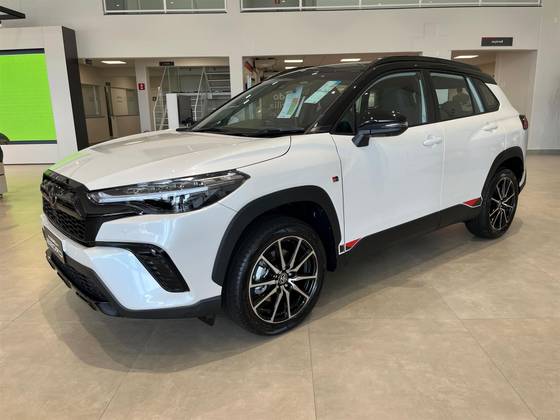 TOYOTA COROLLA CROSS 2026