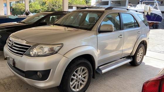 TOYOTA HILUX SW4 2012
