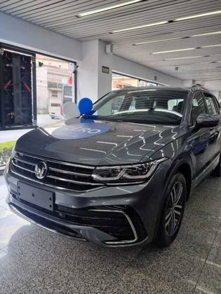 VOLKSWAGEN TIGUAN 2025