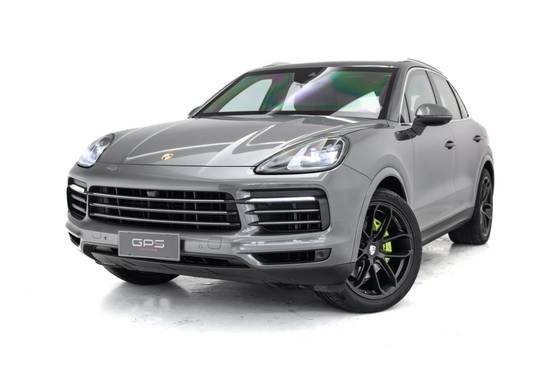 PORSCHE CAYENNE 2021
