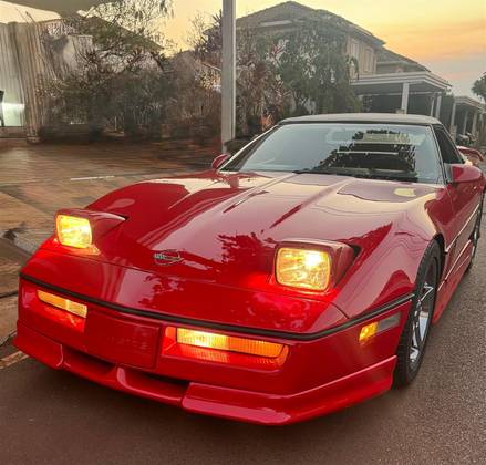 CHEVROLET CORVETTE 1987