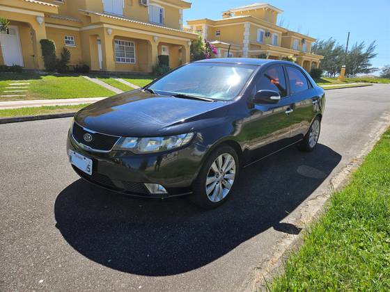 KIA CERATO 2010