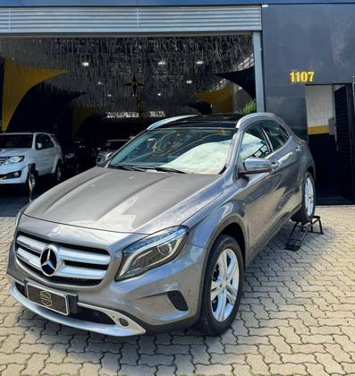 MERCEDES-BENZ GLA 200 2017