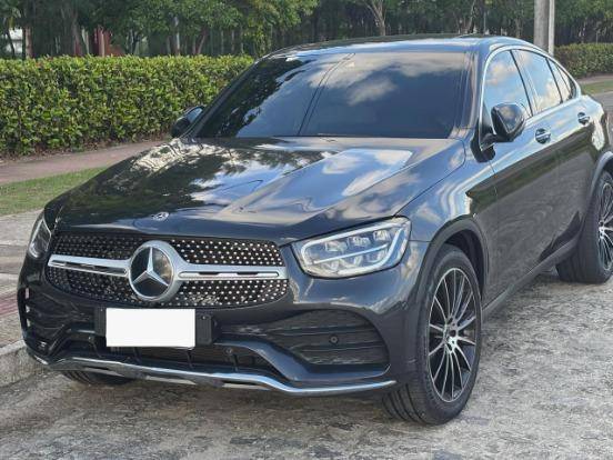 MERCEDES-BENZ GLC 300 2020
