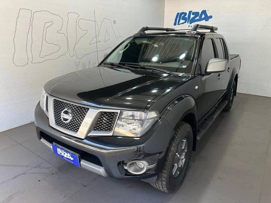 NISSAN FRONTIER 2016