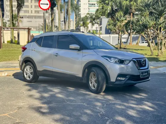 NISSAN KICKS 2018