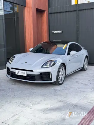 PORSCHE PANAMERA 2025