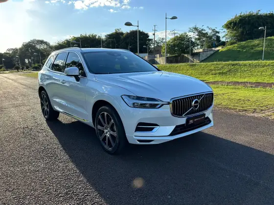 VOLVO XC60 2020