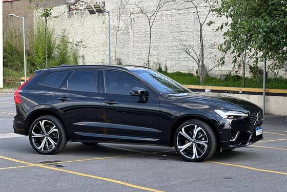 VOLVO XC60 2022