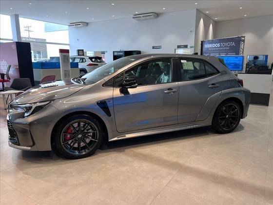 TOYOTA GR COROLLA 2024