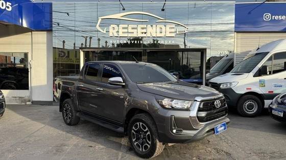 TOYOTA HILUX 2021