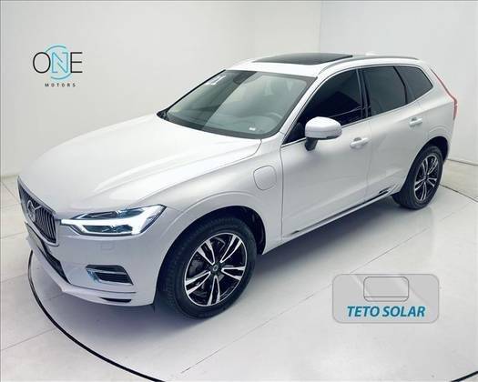 VOLVO XC60 2021