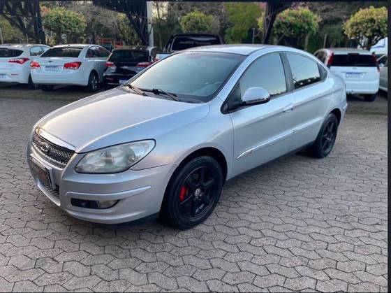 CAOA CHERY CIELO 2011