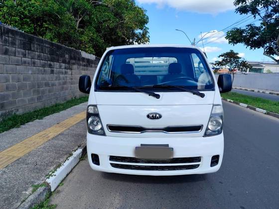 KIA BONGO 2013