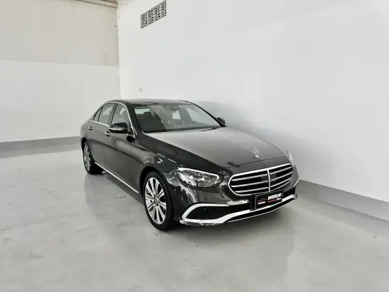 MERCEDES-BENZ E 300 2022