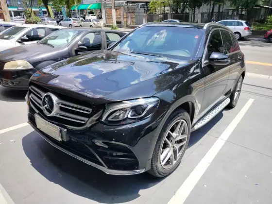 MERCEDES-BENZ GLA 250 2019