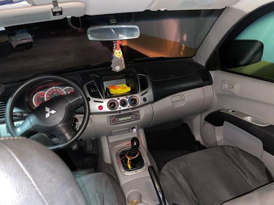 MITSUBISHI L200 TRITON 2014