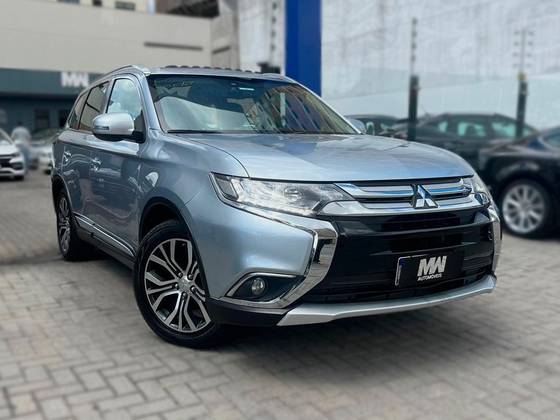 MITSUBISHI OUTLANDER 2017
