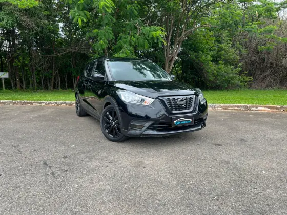 NISSAN KICKS 2017