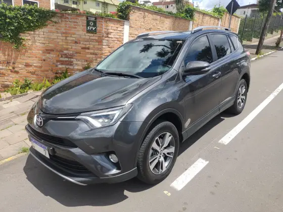 TOYOTA RAV4 2018
