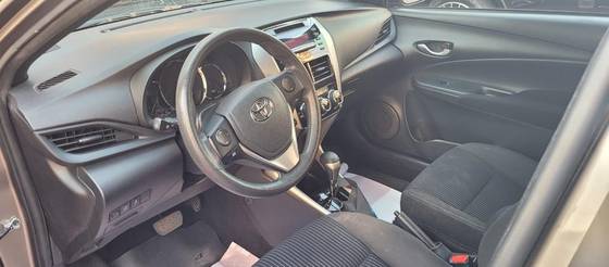 TOYOTA YARIS 2019