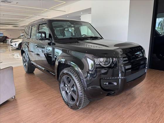 LAND ROVER DEFENDER 2025