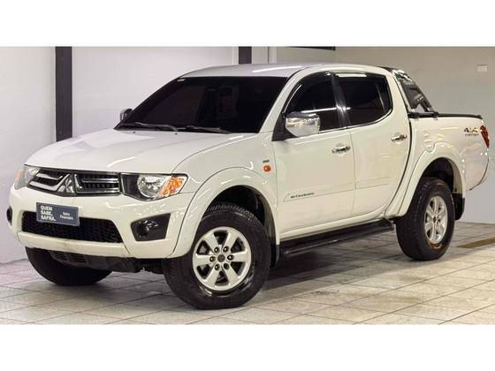 MITSUBISHI L200 TRITON 2012