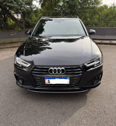 AUDI A4 2019