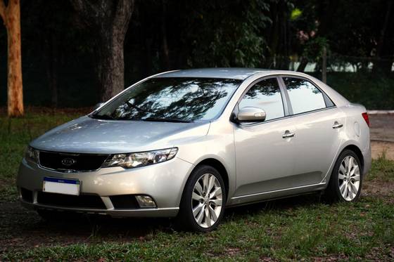 KIA CERATO 2011