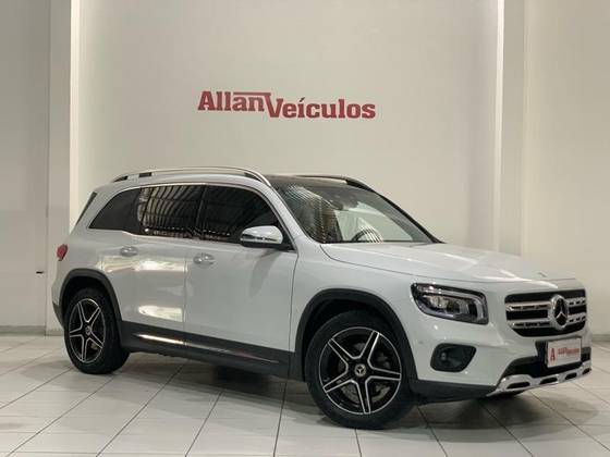 MERCEDES-BENZ GLB 200 2023