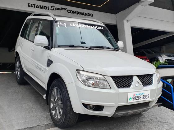 MITSUBISHI PAJERO TR4 2014