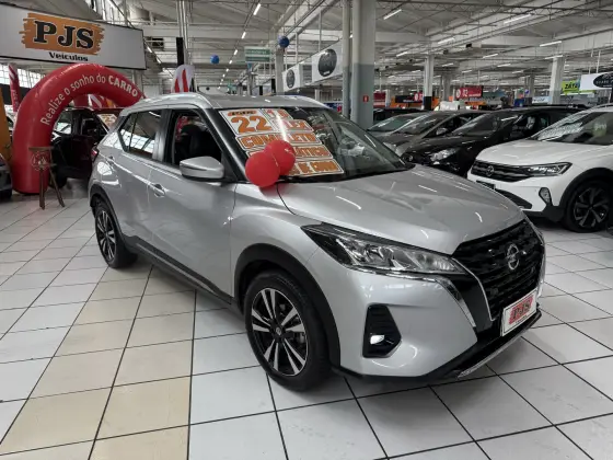 NISSAN KICKS 2022