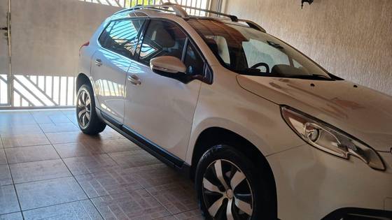 PEUGEOT 2008 2016