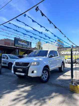 TOYOTA HILUX 2013