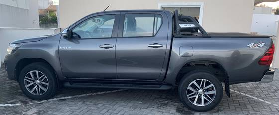 TOYOTA HILUX 2020