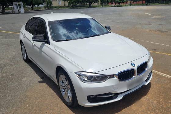 BMW 320i 2013