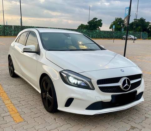 MERCEDES-BENZ A 200 2016
