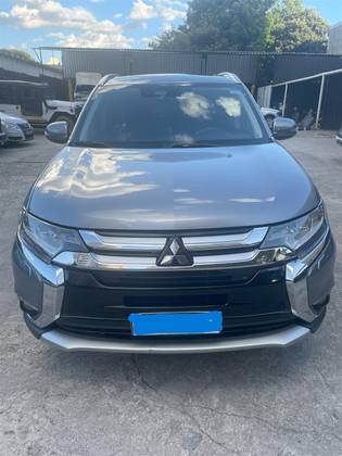 MITSUBISHI OUTLANDER 2018