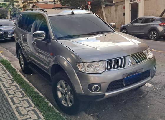 MITSUBISHI PAJERO DAKAR 2013