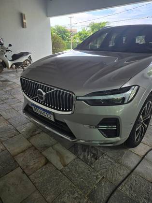 VOLVO XC60 2023