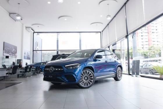 MERCEDES-BENZ GLA 200 2025