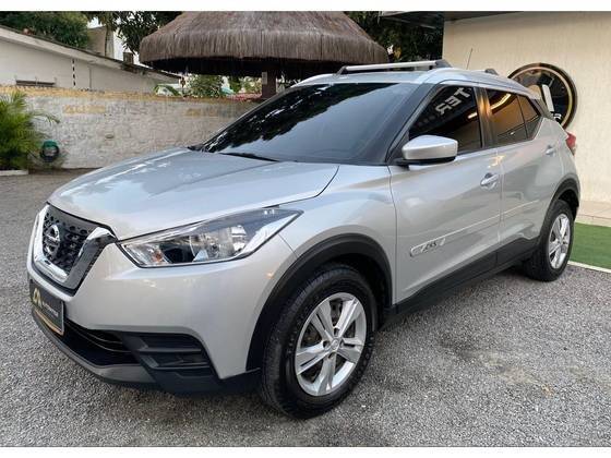 NISSAN KICKS 2020