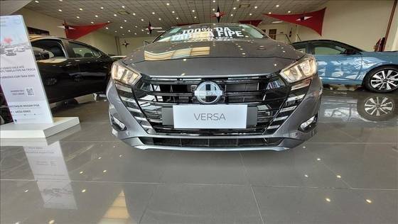 NISSAN VERSA 2025