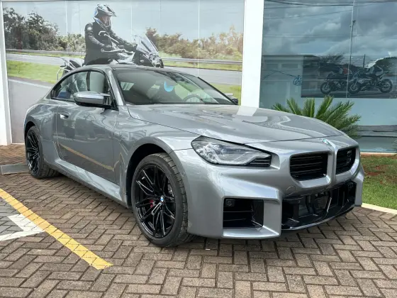 BMW M2 2025