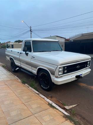 FORD F-1000 1980