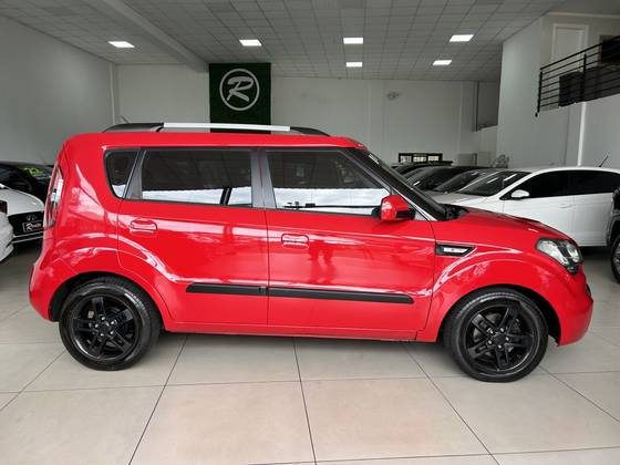 KIA SOUL 2010