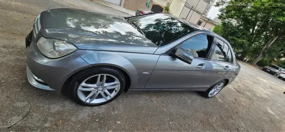 MERCEDES-BENZ C 180 2012
