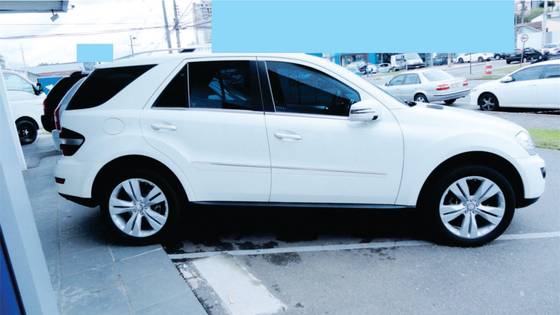 MERCEDES-BENZ ML 350 2011